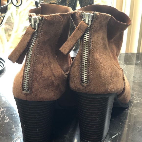 BRASH Booties with Zipper - Picture 3 of 7